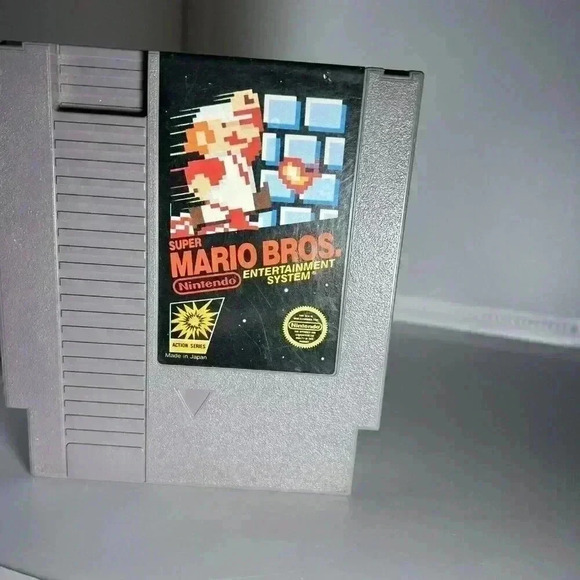 Super Mario Bros. Nintendo Entertainment System NES Classic Action Game Works - Picture 1 of 4